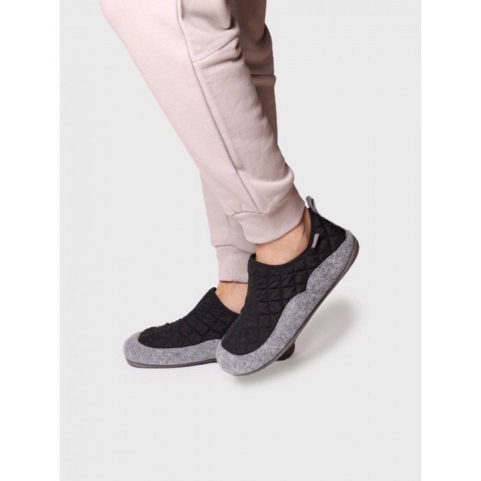 Slipper Nilum. AW23 Calzado hombre candelascloset. Zapatilla de casa para hombre. Marca Toni Pons. Made in Spain.