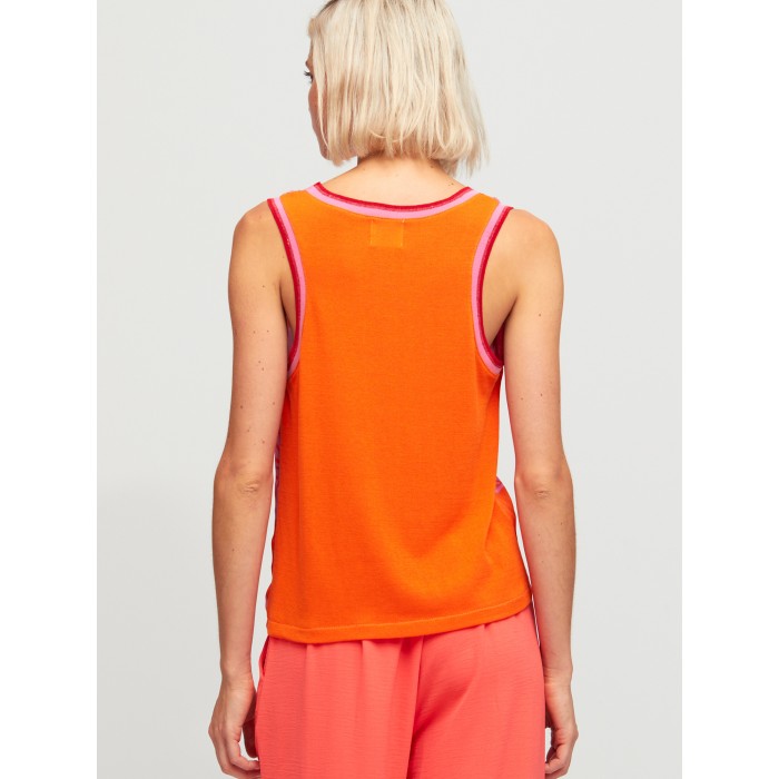 Top Corina. Colección SS24 Aldo Martins en candelascloset. Estampado floral naranja y rosa con tirantes anchos para mujer.