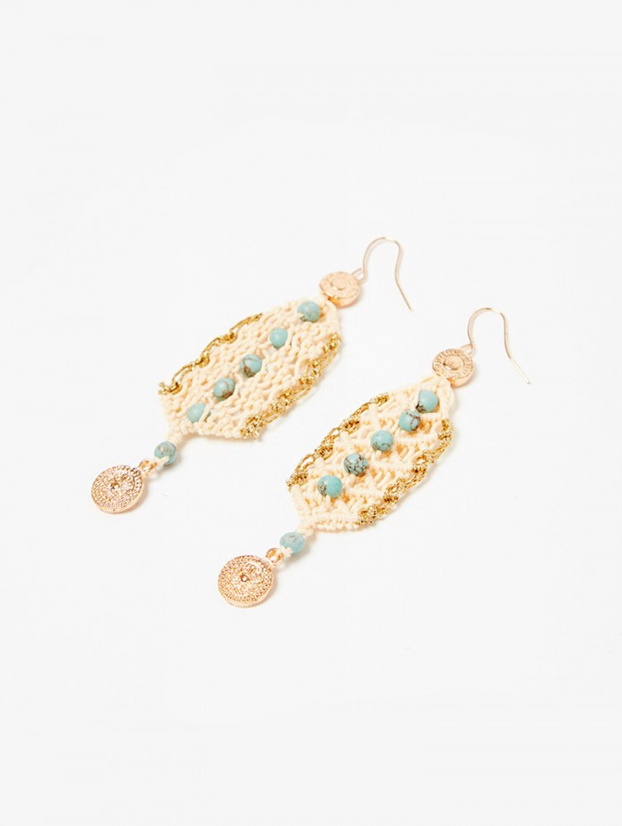 Pendientes colgantes de mujer Kant. Accesorios SS24 NKN Nekane en candelascloset. Cuerda trenzada, abalorios y piezas metálicas. 2