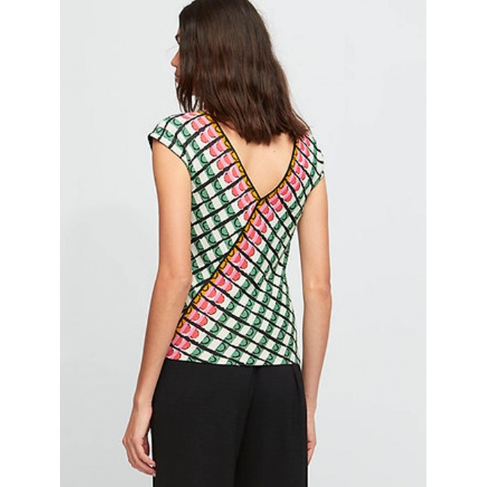 Top de mujer Like. Colección SS24 Aldo Martins en candelascloset. Manga corta, escote V y tejido jacquard.
