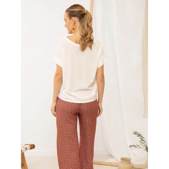 Camiseta de mujer Daydream. Colección SS24 Poems BCN en candelascloset. Color blanco. Manga corta con detalle en punto elástico.