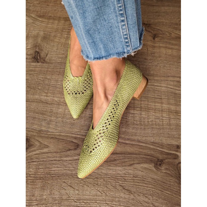 Bailarinas Sais Lima. SS24 Calzado mujer candelascloset. Bailarina de rafia trenzada platino con puntera fina. Made in Spain.