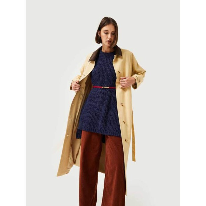 Chaleco mujer Morgan. Colección AW24 Compañía Fantástica en candelascloset. Tejido punto grueso azul marino sin mangas.