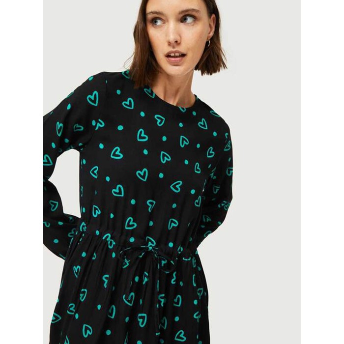 Vestido corto mujer Coeur. Colección AW24 Compañía Fantástica en candelascloset. Negro con estampado gráfico corazones verdes.