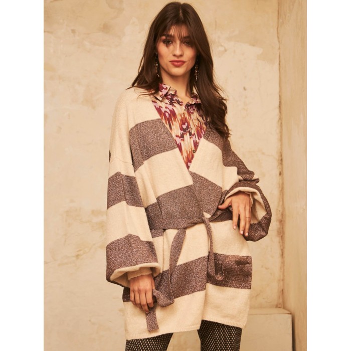 Cárdigan largo cruzado mujer Thalia. Colección AW24 NKN Nekane en candelascloset. Corte oversize, a rayas bicolor y cinturón.