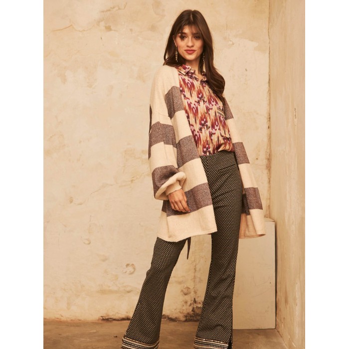 Cárdigan largo cruzado mujer Thalia. Colección AW24 NKN Nekane en candelascloset. Corte oversize, a rayas bicolor y cinturón.
