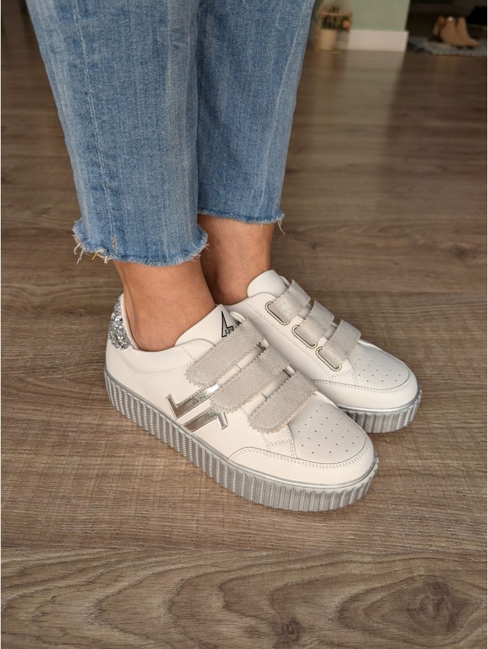 SNEAKER BAMBA