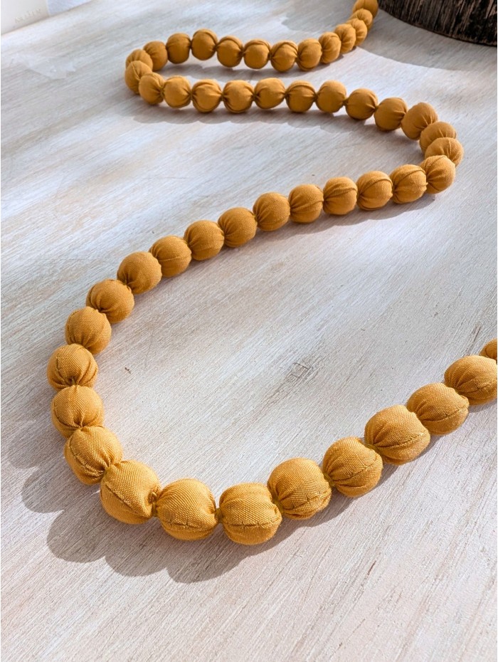COLLAR LUENGO YELLOW 2