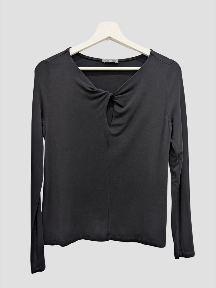 CAMISETA AMOR BLACK POEMS 2