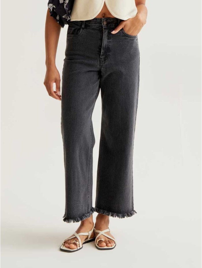 JEANS MOMA COMPAÑÍA FANTÁSTICA