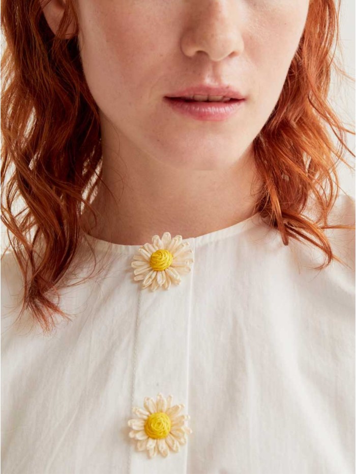 BLUSA FLOWER WHITE COMPAÑÍA... 2