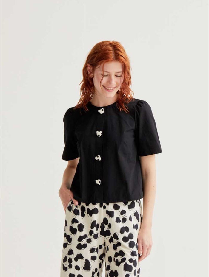 BLUSA HEARTS BLACK COMPAÑÍA...