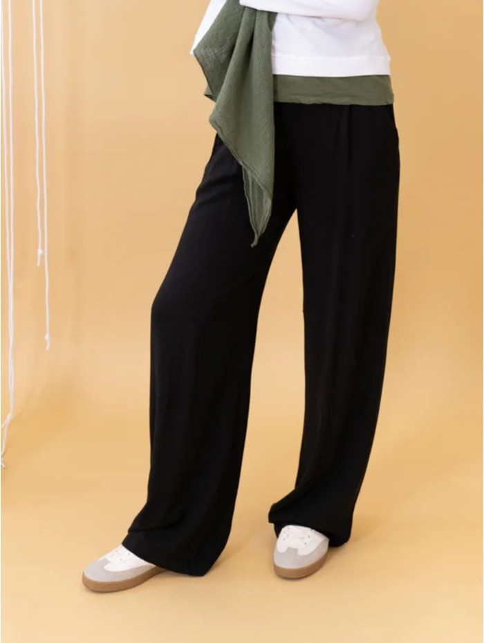 PANTALÓN GENTLE BLACK POEMS