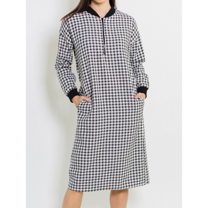 Vestido midi Goya PAN Producto Básico en shop candelascloset. Estampado de cuadros B&W en manga larga para mujer.