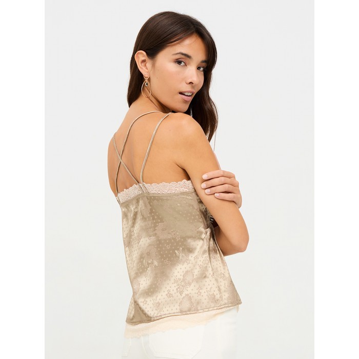 Top lencero Niobe. Colección SS23 NKN Nekane candelascloset. Top de raso con tirantes cruzados y encaje en el bajo y escote.