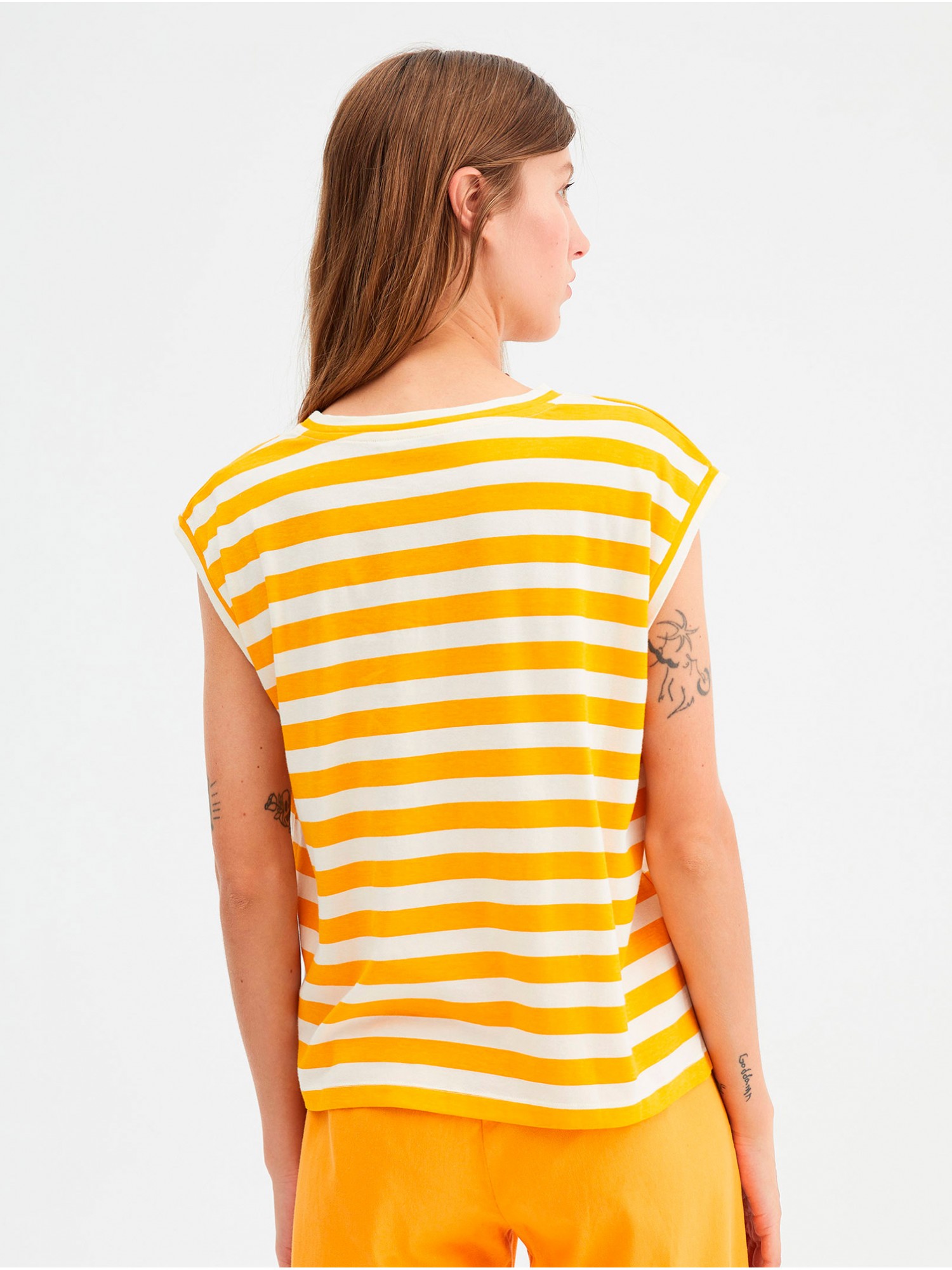Camisetas amarillas, Nueva Colección Online