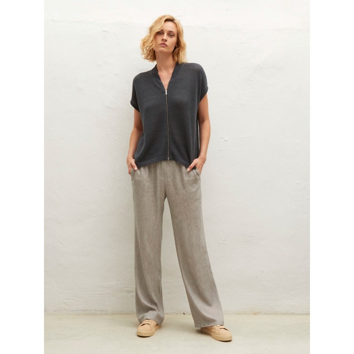 Top de punto gris Fon. Colección SS23 AMS Pure en candelascloset. Tejido de punto en mezcla bambú y algodón para mujer