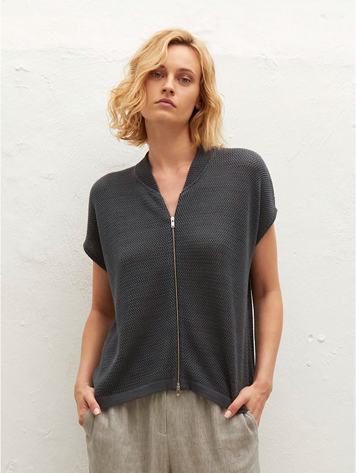 Top de punto gris Fon. Colección SS23 AMS Pure en candelascloset. Tejido de punto en mezcla bambú y algodón para mujer