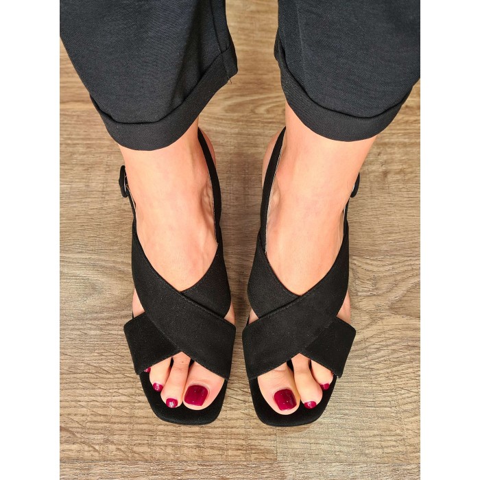 Sandalia Pool Black. SS23 Calzado mujer en candelascloset. Sandalias de piel ante negro con tacón alto. Made in Spain