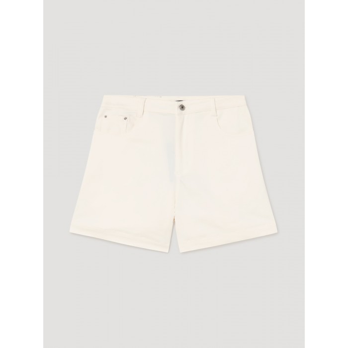 Bermuda denim blanco Beat. Colección SS23 Skatïe en candelascloset. Tejido de algodón con bolsillos y logotipo Skatïe bordado
