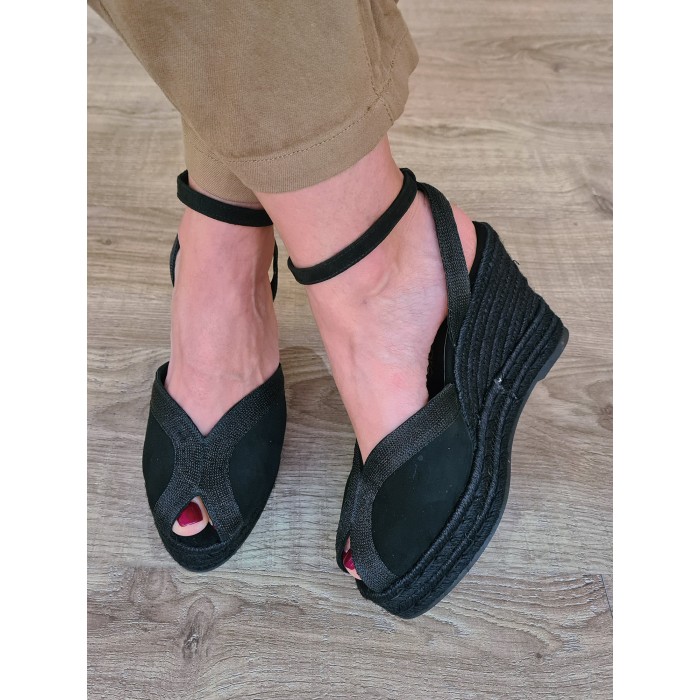 Sandalias Cuñas Poli Black. SS23 Calzado mujer candelascloset. Plataforma de esparto y lona de piel con adorno. Made in Spain.