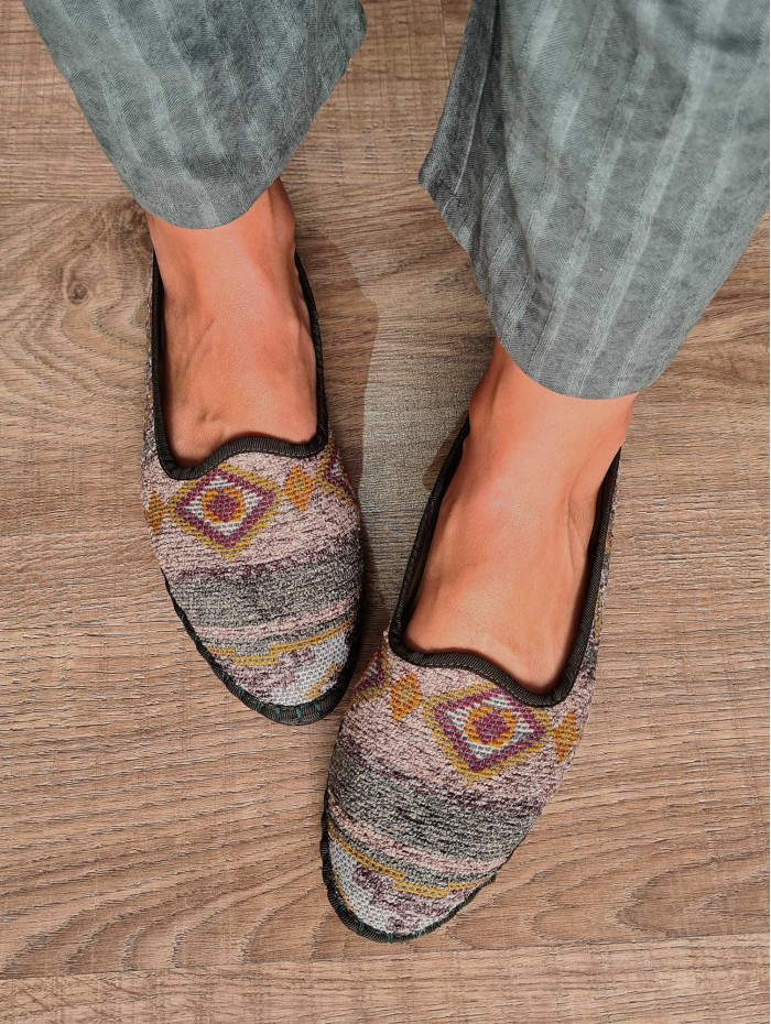 Veneciana Cecil. AW23 Calzado mujer candelascloset. Zapato plano en tejido estampado de algodón. Marca Toni Pons. Made in Spain. 2