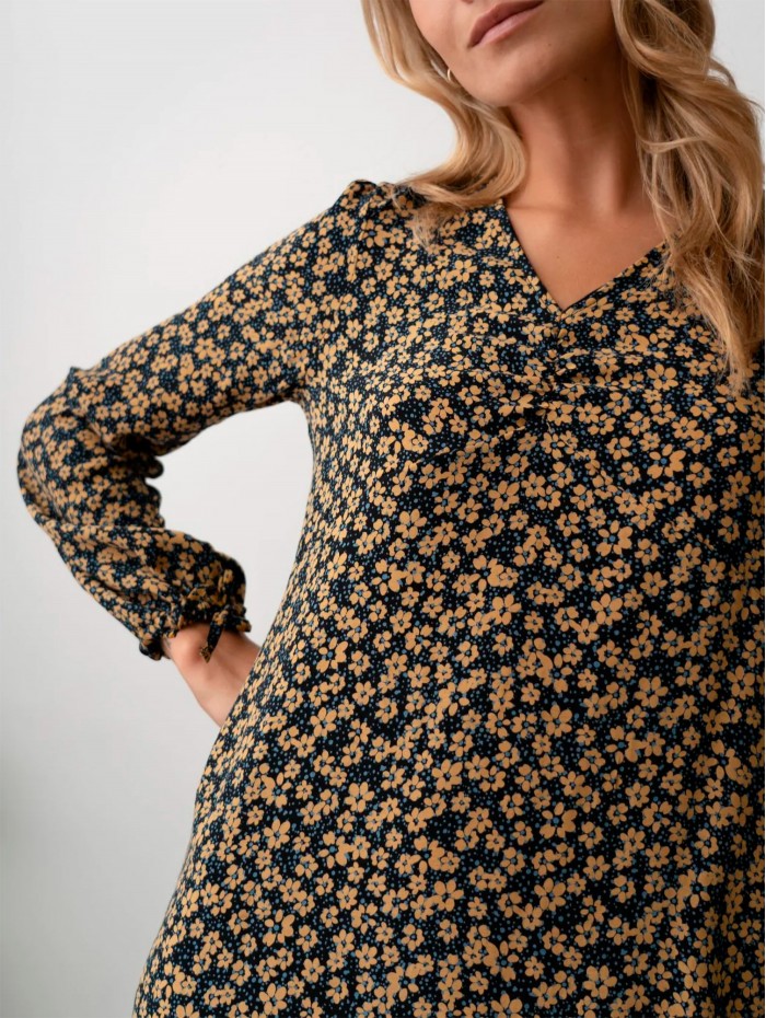 Vestido corto mujer Jade. Colección AW23 Poems Bcn en candelascloset. Tejido estampado floral, manga larga y detalle en puños. 2