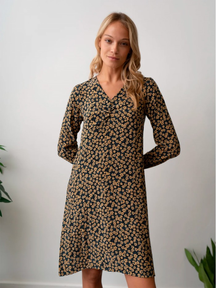 Vestido corto mujer Jade. Colección AW23 Poems Bcn en candelascloset. Tejido estampado floral, manga larga y detalle en puños.